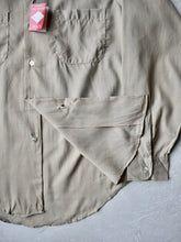 Load image into Gallery viewer, 1960&#39;s Deadstock Shapely Loop Collar Shirt - M
