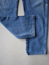 Load image into Gallery viewer, Faded Wrangler Jeans - 36&quot;
