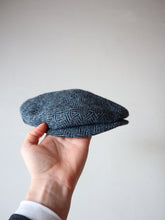 Load image into Gallery viewer, Harris Tweed Wool Flat Cap
