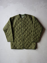 Load image into Gallery viewer, 1990&#39;s British Army Cold Weather Quilted Liner - S/M
