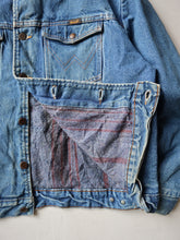 Load image into Gallery viewer, 1980&#39;s Wrangler Blanket Lined Denim Jacket - L
