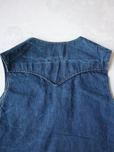 Load image into Gallery viewer, 1970&#39;s Cee Dee Patched Vest - M
