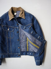 Load image into Gallery viewer, 1970&#39;s Lee Made in Canada Blanket Lined Denim Jacket - S
