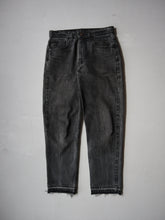 Load image into Gallery viewer, 1990&#39;s Levi&#39;s Made in USA Faded 555 Jeans - 32&quot;
