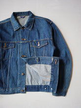 Load image into Gallery viewer, Dan Sunny Denim Trucker Jacket - S
