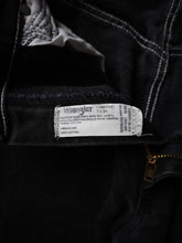 Load image into Gallery viewer, Made in USA Wrangler Denim Jeans - 27&quot;
