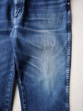 Load image into Gallery viewer, Dark Faded Wrangler Jeans - 36&quot;
