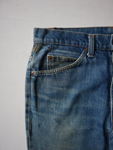 Load image into Gallery viewer, 1970&#39;s Levi&#39;s 517 Orange Tab Bootcut Jeans - 32&quot;
