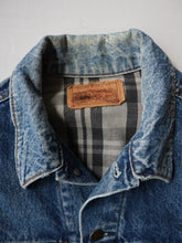 Load image into Gallery viewer, 1980&#39;s Levi&#39;s Made in USA Flannel Lined Denim Jacket - M
