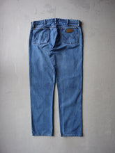 Load image into Gallery viewer, Faded Wrangler Jeans - 36&quot;
