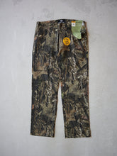 Load image into Gallery viewer, 1990&#39;s Deadstock Mossy Oak Realtree Pants - 32&quot;
