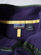 Load image into Gallery viewer, 1990&#39;s Patagonia Synchilla Made in USA Fleece - L
