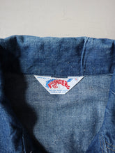 Load image into Gallery viewer, 1970&#39;s Two Tone Wrangler Denim Jacket - M
