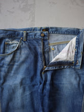 Load image into Gallery viewer, Lee Denim Jeans - 36&quot;
