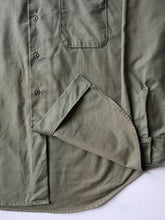 Load image into Gallery viewer, 1970&#39;s U.S Army Cotton Field Shirt - XXL
