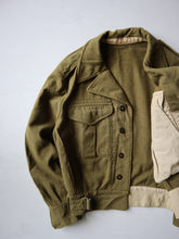 Load image into Gallery viewer, 1950&#39;s Aus Army Wool Battle Dress Jacket - M
