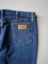 Load image into Gallery viewer, Dark Faded Wrangler Jeans - 36&quot;
