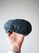 Load image into Gallery viewer, Harris Tweed Wool Flat Cap
