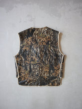 Load image into Gallery viewer, 1980&#39;s Realtree Leather Sherpa Lined Vest - L
