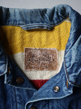 Load image into Gallery viewer, 1990&#39;s Made in USA Levis x Hudson Bay Reversible Denim Jacket - XL
