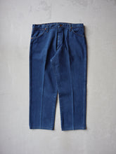 Load image into Gallery viewer, Made in USA Wrangler Jeans - 36&quot;
