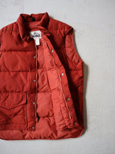 Load image into Gallery viewer, 1980&#39;s Woolrich Burnt Orange Down Puffer Vest - L
