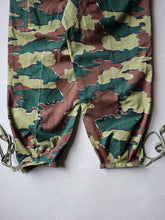 Load image into Gallery viewer, 1950&#39;s Belgian Paratrooper Pants - 28&quot;- 36&quot;
