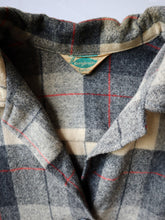 Load image into Gallery viewer, 1950&#39;s Women&#39;s Sears, Roebuck and Co Plaid Wool Shacket - M
