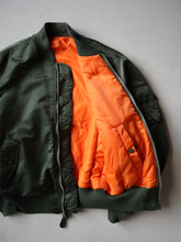 Load image into Gallery viewer, Alpha Industries MA-1 Flyers Jacket - M
