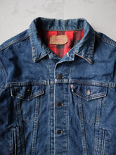 Load image into Gallery viewer, 1980&#39;s Levi&#39;s Made in USA Flannel Lined Denim Jacket - L
