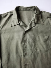 Load image into Gallery viewer, 1970&#39;s U.S Army Cotton Field Shirt - XXL
