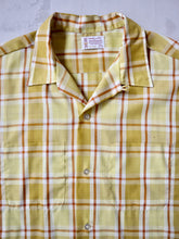 Load image into Gallery viewer, 1960&#39;s Towncraft Penney&#39;s Loop Collar Shirt - XL
